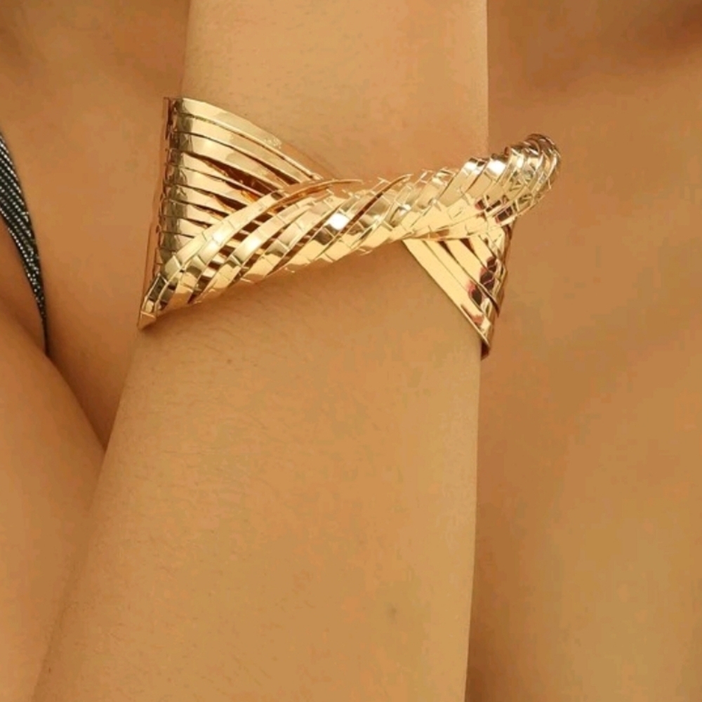Gold tone texture adjustable bangle cuff bracelet